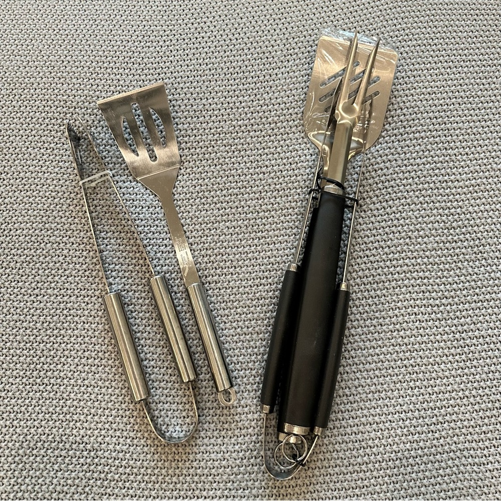 3/$20 4PC Stainless steel grill set NWOT